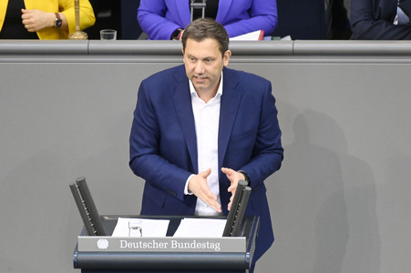 214. Sitzung des Deutschen Bundestages in Berlin