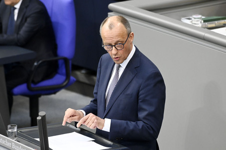 214. Sitzung des Deutschen Bundestages in Berlin