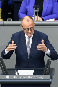 214. Sitzung des Deutschen Bundestages in Berlin