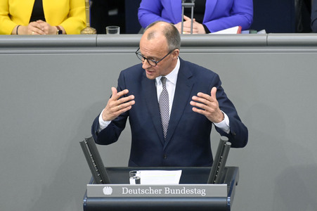 214. Sitzung des Deutschen Bundestages in Berlin