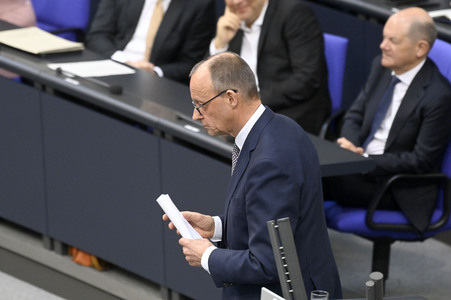 214. Sitzung des Deutschen Bundestages in Berlin