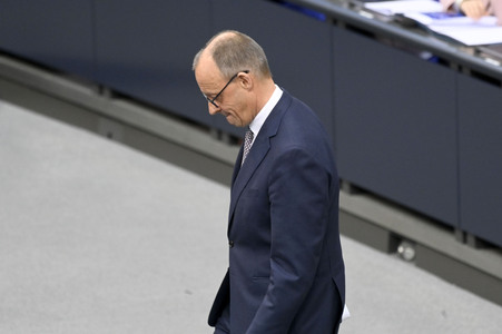 214. Sitzung des Deutschen Bundestages in Berlin