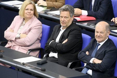 214. Sitzung des Deutschen Bundestages in Berlin