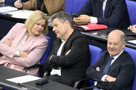 214. Sitzung des Deutschen Bundestages in Berlin
