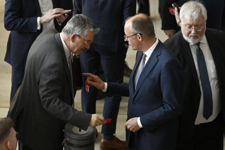 214. Sitzung des Deutschen Bundestages in Berlin