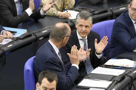 214. Sitzung des Deutschen Bundestages in Berlin