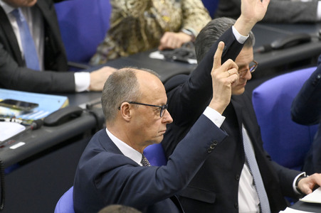 214. Sitzung des Deutschen Bundestages in Berlin