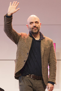 Roberto Saviano und Barbara Auer auf der lit.Cologne 2025 in Köln