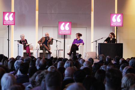 Roberto Saviano und Barbara Auer auf der lit.Cologne 2025 in Köln