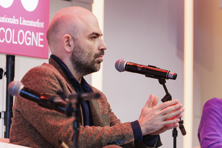 Roberto Saviano und Barbara Auer auf der lit.Cologne 2025 in Köln