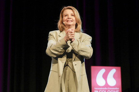 Annette Frier und Maren Kroymann auf der lit.Cologne 2025 in Köln