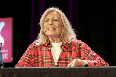 Annette Frier und Maren Kroymann auf der lit.Cologne 2025 in Kö