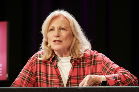 Annette Frier und Maren Kroymann auf der lit.Cologne 2025 in Kö