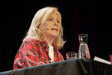 Annette Frier und Maren Kroymann auf der lit.Cologne 2025 in Kö