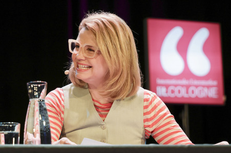 Annette Frier und Maren Kroymann auf der lit.Cologne 2025 in Köln