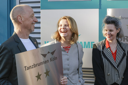 Ehrung zu 20 Jahre lit.Cologne-Lesungen am Tanzbrunnen in Köln