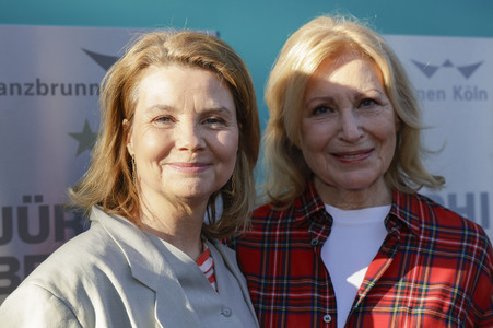 Ehrung zu 20 Jahre lit.Cologne-Lesungen am Tanzbrunnen in Köln