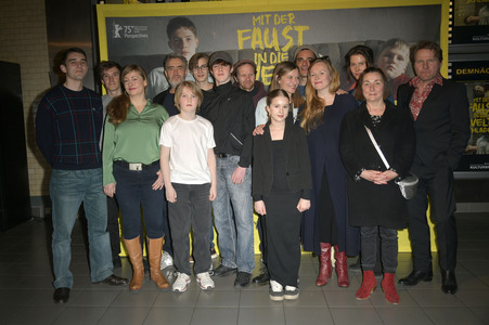 Filmpremiere 'Mit der Faust in die Welt schlagen' in Berlin