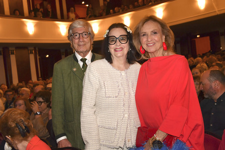Theaterpremiere 'Kardinalfehler' in München