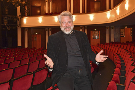 Theaterpremiere 'Kardinalfehler' in München
