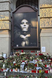 Gedenken an AnNa R. am Theater des Westens in Berlin
