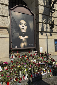 Gedenken an AnNa R. am Theater des Westens in Berlin