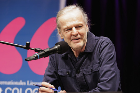 Wolf Haas auf der lit.Cologne 2025 in Köln