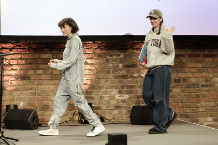 Anna Thalbach und Nellie Thalbach auf der lit.kid.Cologne 2025 in Köln