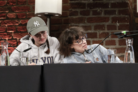 Anna Thalbach und Nellie Thalbach auf der lit.kid.Cologne 2025 in Köln