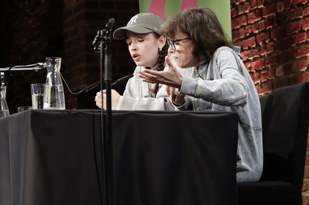 Anna Thalbach und Nellie Thalbach auf der lit.kid.Cologne 2025 in Köln