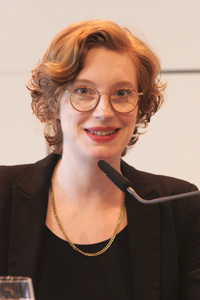 Luise Wolfram und Jasna Fritzi Bauer auf der lit.Cologne 2025 in Köln