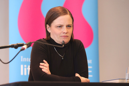 Luise Wolfram und Jasna Fritzi Bauer auf der lit.Cologne 2025 in Köln