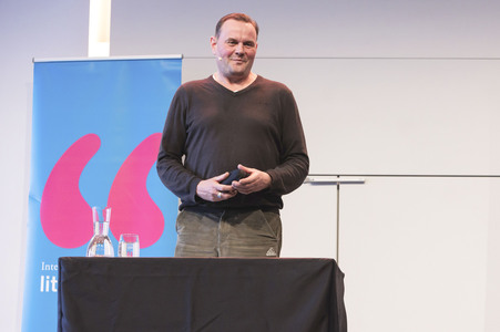 Devid Striesow und Paul Ingendaay  auf der lit.Cologne 2025 in Köln