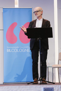 Devid Striesow und Paul Ingendaay  auf der lit.Cologne 2025 in Köln