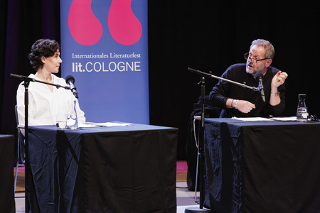 Samuel Finzi, Nina Kunzendorf und Jakob Hein auf der lit.Cologne 2025 in Köln