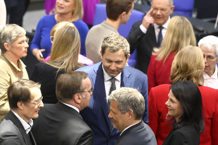 Konstituierende Sitzung des 21. Deutschen Bundestages in Berlin