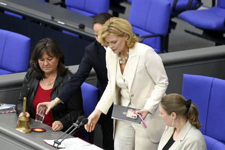 Konstituierende Sitzung des 21. Deutschen Bundestages in Berlin