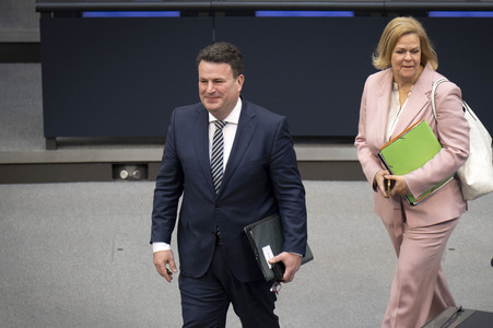 Konstituierende Sitzung des 21. Deutschen Bundestages in Berlin