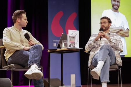Fabian Köster und Jonas Hector auf der lit.Cologne 2025 in Köln