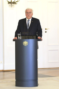 Entlassung der Bundesregierung durch den Bundespräsidenten in Berlin