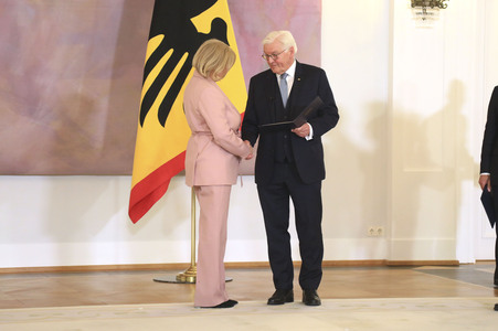 Entlassung der Bundesregierung durch den Bundespräsidenten in Berlin