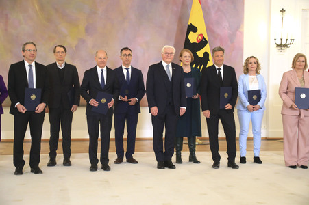 Entlassung der Bundesregierung durch den Bundespräsidenten in Berlin