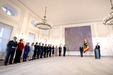 Entlassung der Bundesregierung durch den Bundespräsidenten in Berlin