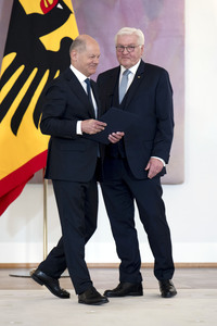 Entlassung der Bundesregierung durch den Bundespräsidenten in Berlin