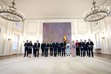 Entlassung der Bundesregierung durch den Bundespräsidenten in Berlin