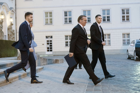 Entlassung der Bundesregierung durch den Bundespräsidenten in Berlin