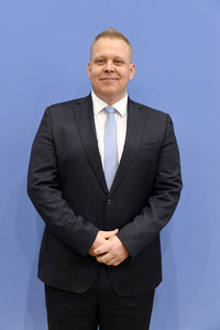 Bundespressekonferenz Entwurf eines Gesetzes zur Schlichtung von Tarifkonflikten in Berlin