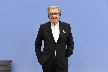 Bundespressekonferenz Entwurf eines Gesetzes zur Schlichtung von Tarifkonflikten in Berlin