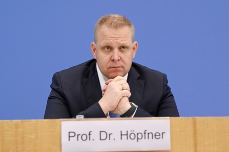 Bundespressekonferenz Entwurf eines Gesetzes zur Schlichtung von Tarifkonflikten in Berlin