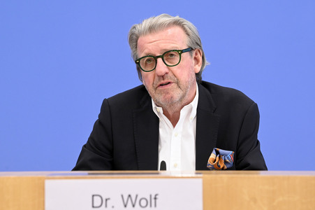 Bundespressekonferenz Entwurf eines Gesetzes zur Schlichtung von Tarifkonflikten in Berlin